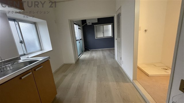 ２面採光の明るいお部屋です。