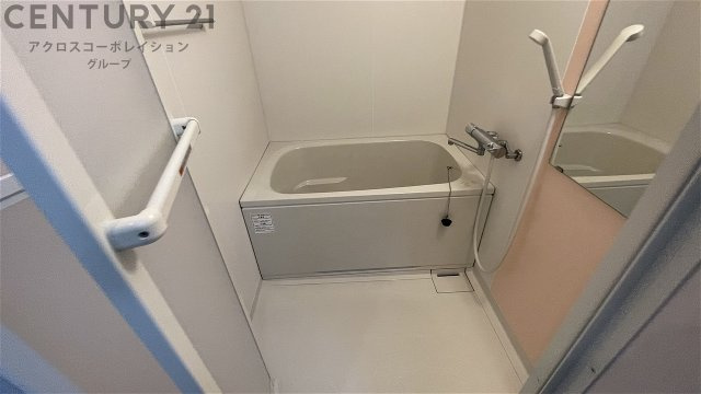 シンプルで機能的なユニットバスです！