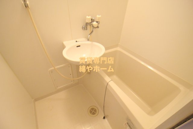 サンクチュアリ北津守の浴室|きれいなお風呂です