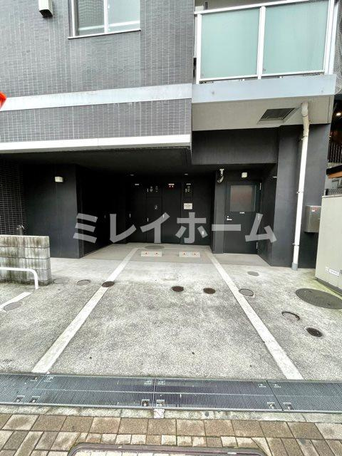 レジディア大森Ⅲの駐車場