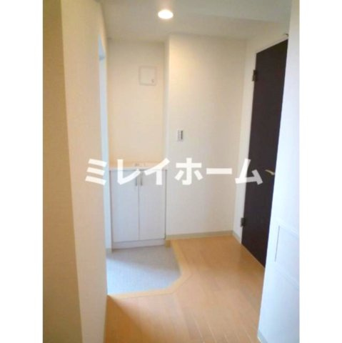 エクロール蒲田の玄関