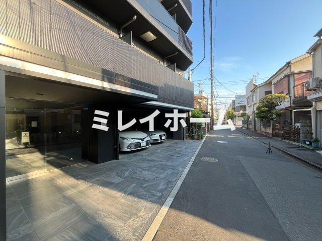 REALIZE蒲田Ⅱの駐車場