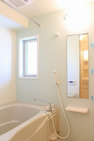メゾン　ソレイユ　Ⅰの浴室|きれいなお風呂です