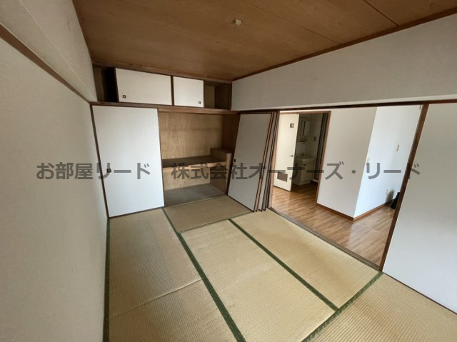 川島第二ビルの和室