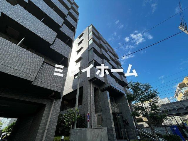ルーブル仲六郷弐番館の外観
