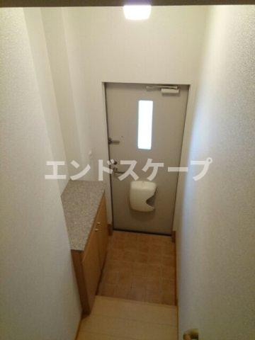 エテルノスターの玄関|高崎、前橋のお部屋探しはエンドスケープまで！お客様の理想お聞かせ下さい♪