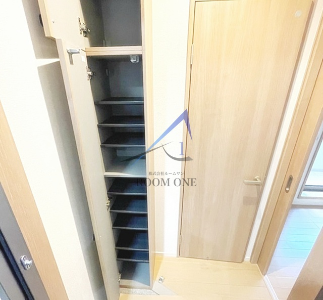 クレスト三軒茶屋