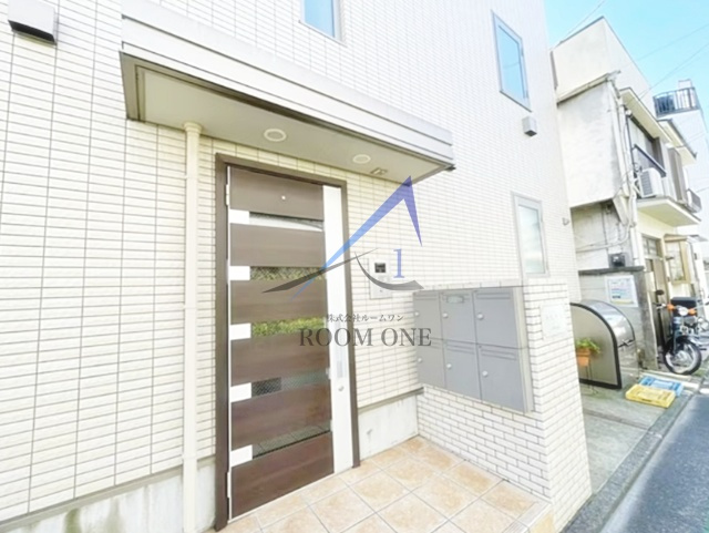 クレスト三軒茶屋