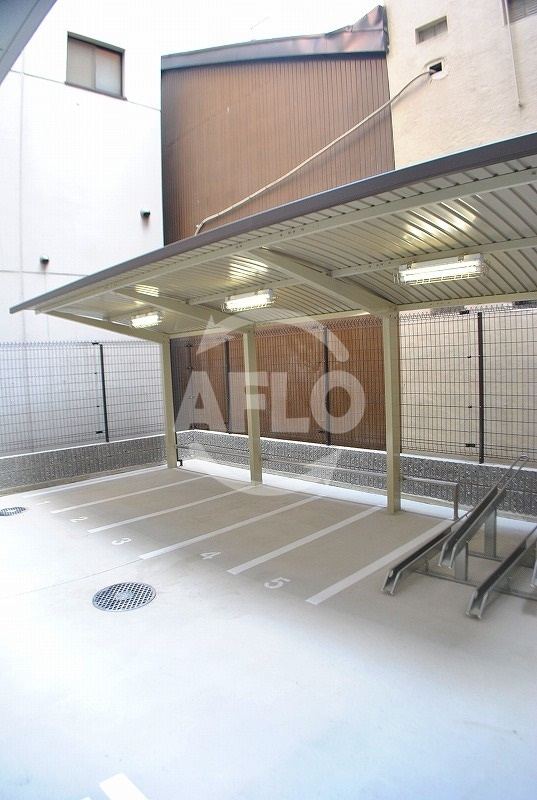 ラシュレエグゼ本町のその他共用部分|ラシュレエグゼ本町　バイク置場
