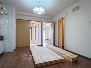グリーンヴァリィ金光一番館の居間・リビング|室内改装中です！