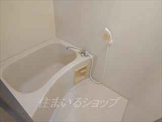 グリーンヴァリィ金光一番館の浴室
