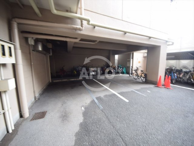 ARCADIA INN　明治小学校区のその他共用部分|ARCADIA INN（アルカディアイン）　駐輪場