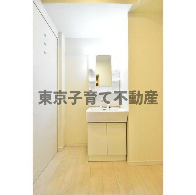 ラヴィエント浅草言問の洗面所