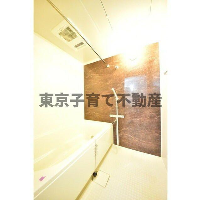 ラヴィエント浅草言問の浴室
