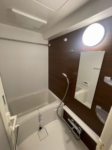 クレストコート新宿山吹町の浴室