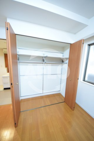 ディアステージ夕陽丘ソシエールの収納|ディアステージ夕陽丘ソシエール　洋室クローゼット