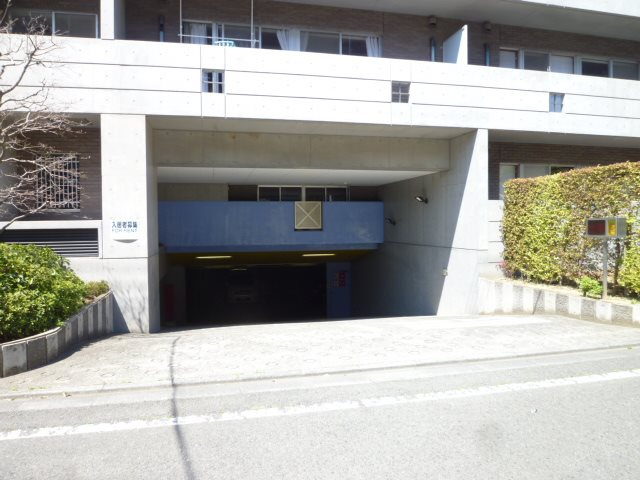 ☆地下駐車場☆