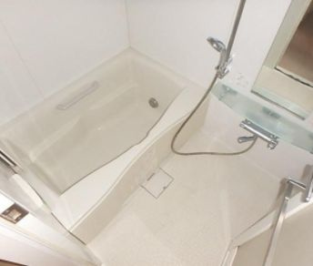 プライムアーバン池袋の浴室|ゆったり過ごせるお風呂です