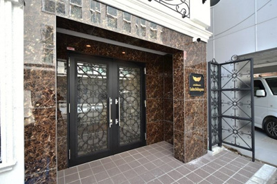 【エントランス】 | Ｒｅｓｉｄｅｎｃｅ　Ｃａｒｉｔａｓ　Ｄａｉｋａｎｙａｍａ