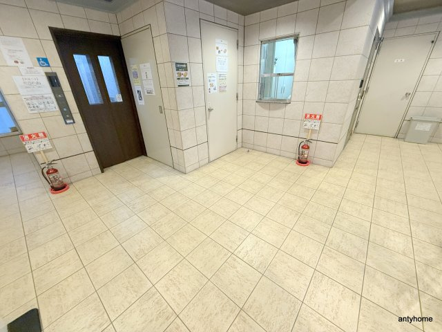 ドミール江戸堀　仲介手数料無料のロビー