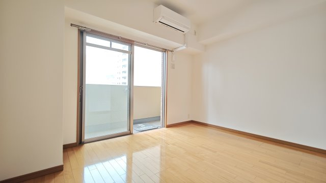 【寝室】プレサンス神戸みなと元町