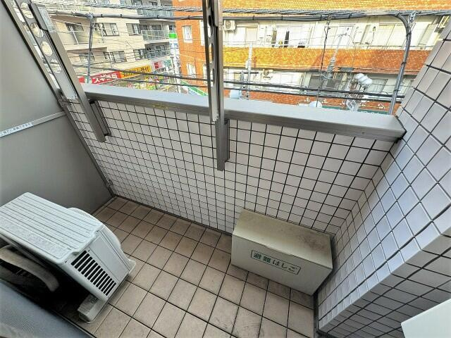 Ｂｅｌｌｅ　ｌｕｍｉｅｒｅ　薬師　ベル　ルミエール薬師のバルコニー|バルコニーからの眺めを楽しみながら食事をしませんか