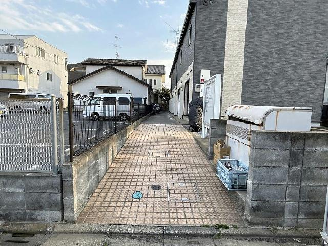 レオパレスパピーズスプリングのエントランス