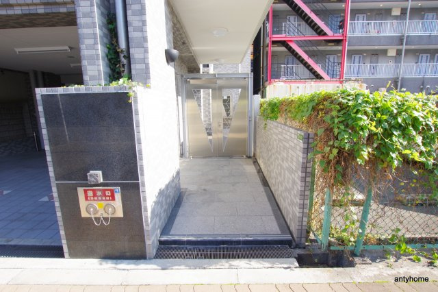 エスリード新大阪第3　仲介手数料無料のエントランス