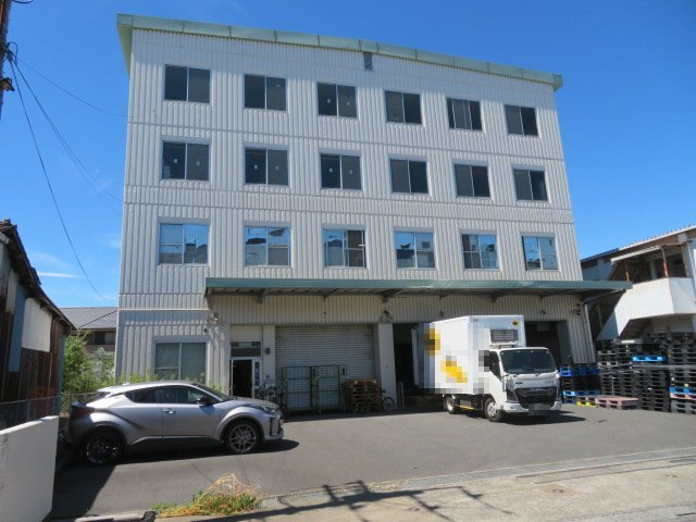 春日部市小渕の倉庫