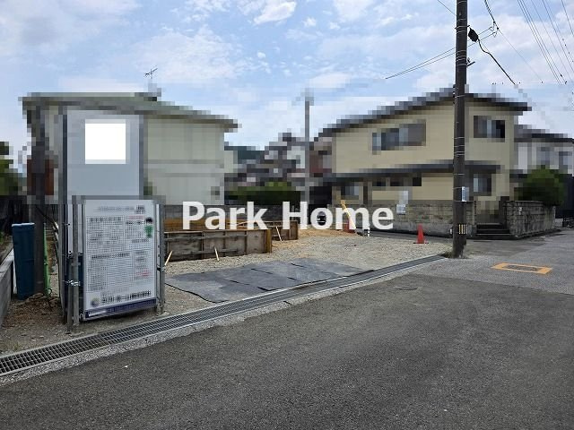 高知市介良乙 -12期1号棟- 新築戸建ての前面道路含む現地写真