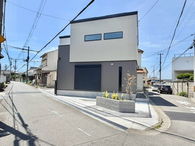 泉佐野市鶴原４丁目新築戸建