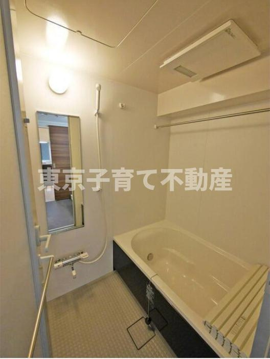 ソレアード茗荷谷の浴室