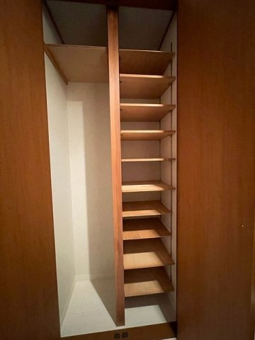 セントアミール南久宝寺の玄関