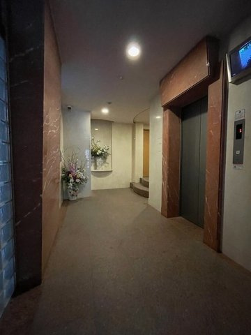 セントアミール南久宝寺のロビー