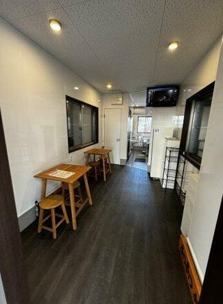 大津市真野２丁目の店舗事務所の内装