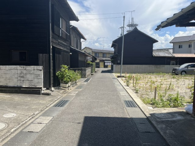 西条市壬生川土地【521】61.28坪の前面道路含む現地写真