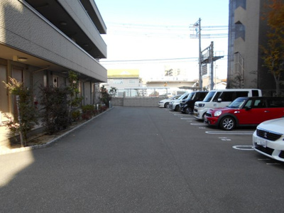 【駐車場】 | シャーメゾンメルヴィーユ