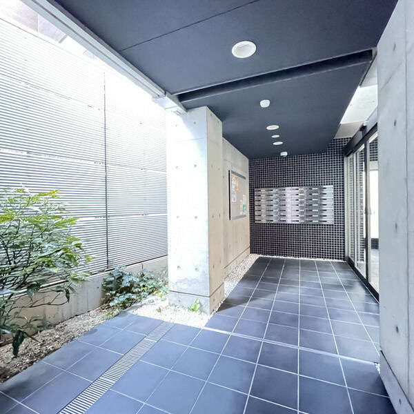 ESTACION KANAYAMA WEST・EASTのロビー