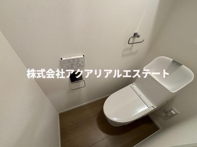 【トイレ】 | ＥＳ－Ｇｒａｎｄｅ板橋 | 画像は104のものです
