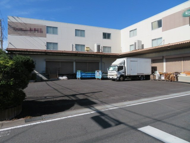 三郷市戸ケ崎２丁目の倉庫