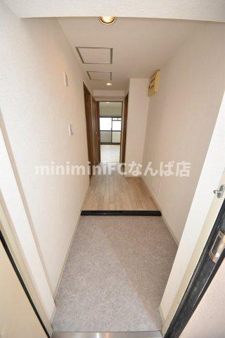 ハイシュタイン堀江の玄関|現状有姿　リノベをしているとは限りません