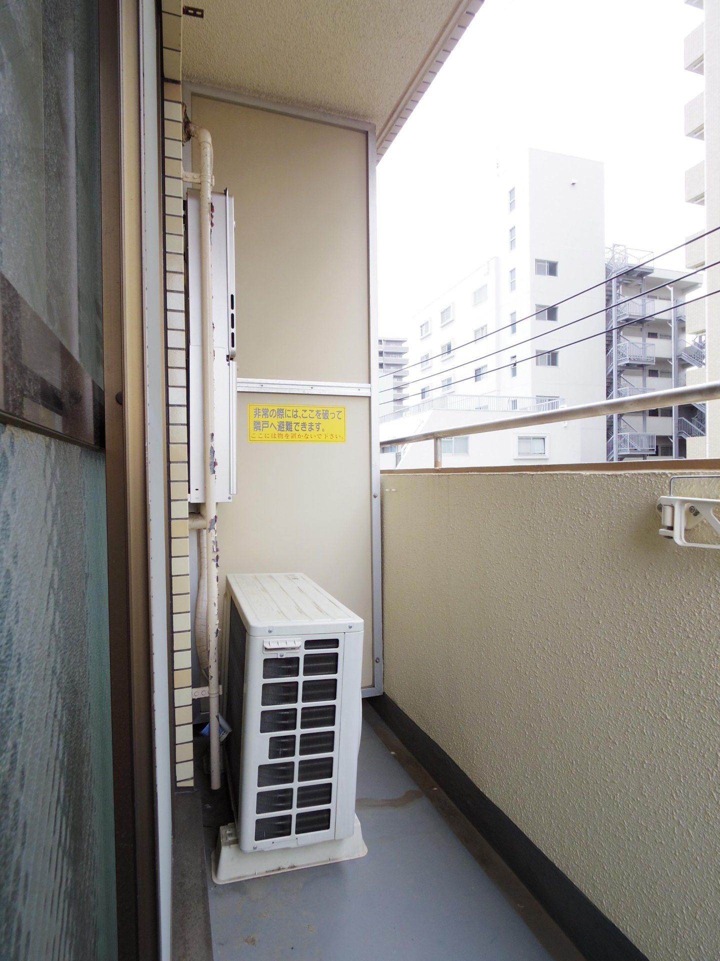 東本町ハイツ第２のバルコニー|※他号室写真です