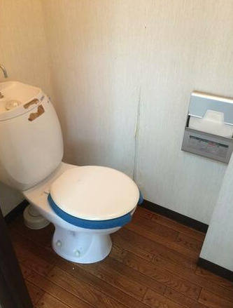 大津市蓮池町の店舗一部のトイレ