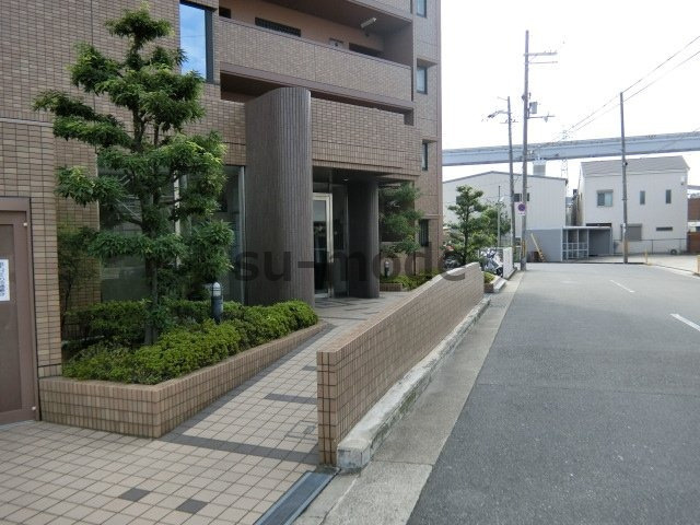 南山寿ガーデンの周辺