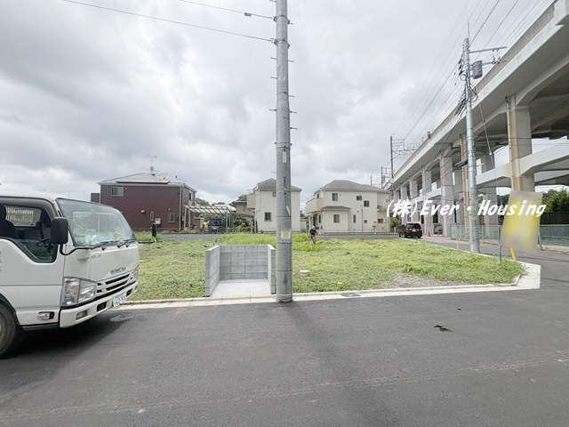 売地 清瀬市下宿２丁目の前面道路含む現地写真