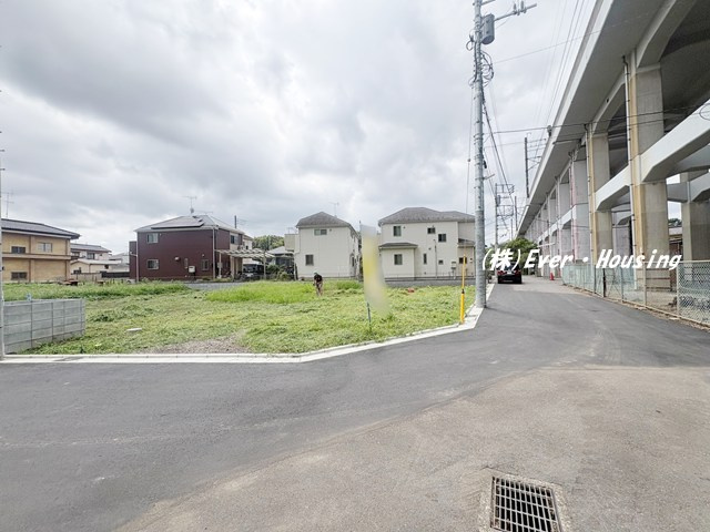 売地 清瀬市下宿２丁目の前面道路含む現地写真