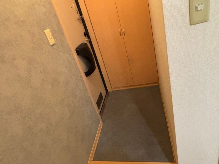 サンビレッジ二の宮　Ａの玄関