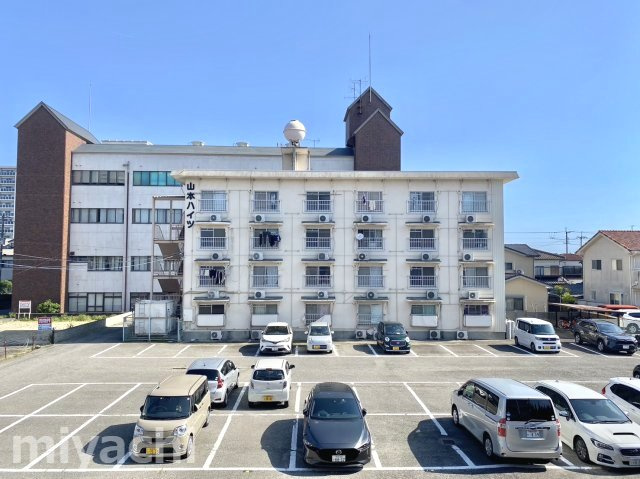 山本ハイツ