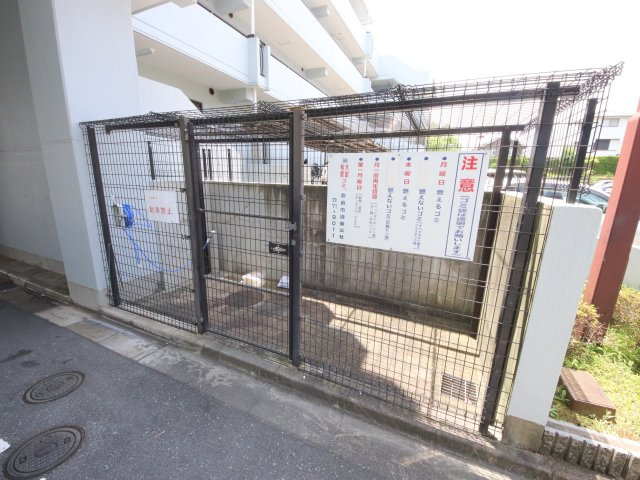 グランドパレス学園前Ｄ棟のその他共用部分