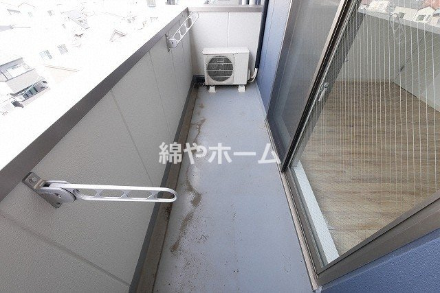 グランエクラ大今里南ＩＩのバルコニー|お洗濯にも便利なバルコニー付き